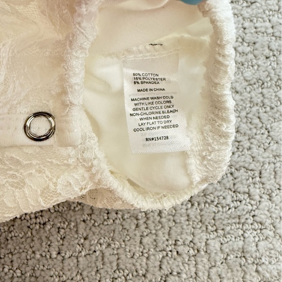 Bailey’s Blossoms Drake Halter Romper White Lace Baby Size 3-6 Months NWT - Picture 5 of 8